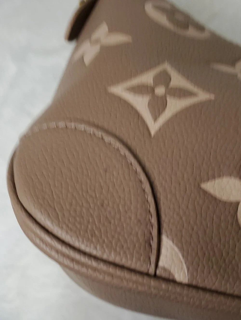 💠LV 💠Taupe Monogram Shoulder Bag with Gold Chain
